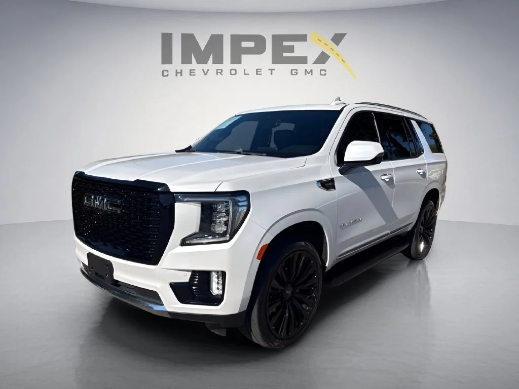 Used 2022 WHITE FROST TRICOAT GMC SLT image 1