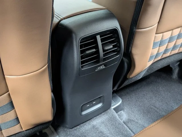 New 2026 Velocity Blue Metallic Ford Outer Banks® image 43