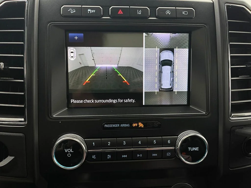 Used 2020 Black Ford Limited image 4