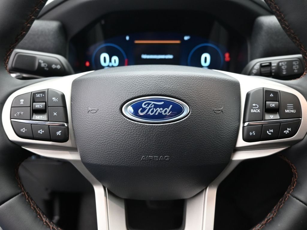 New 2026 Star White Metallic Tri-Coat Ford Active image 42
