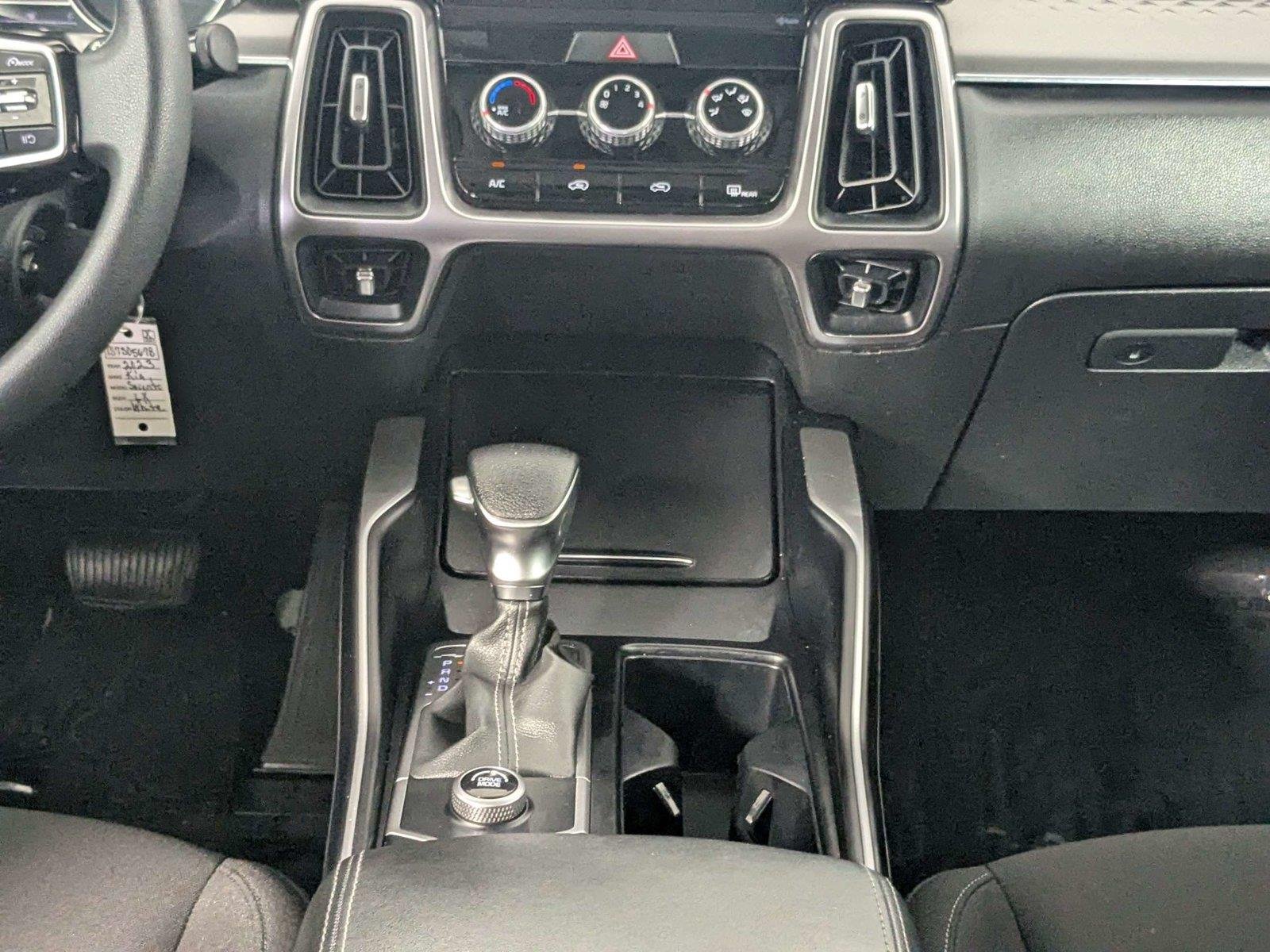 Used 2023 Glacial White Pearl Kia LX image 39