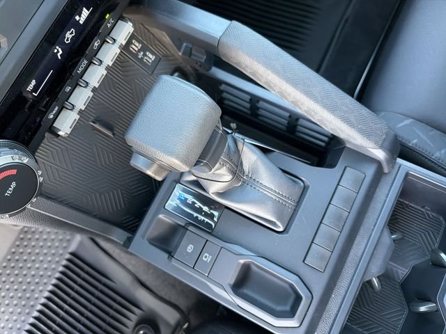 New 2026 Ice Cap Toyota  SR image 22