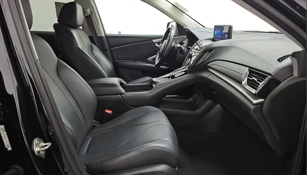 Used 2019  Acura Base image 10