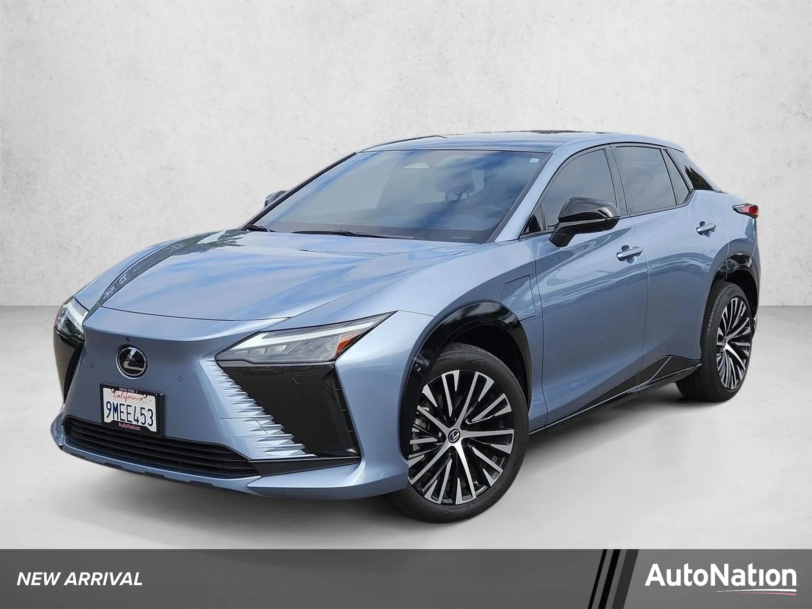 2023 Lexus RZ 450e 450e Luxury AWD's photo