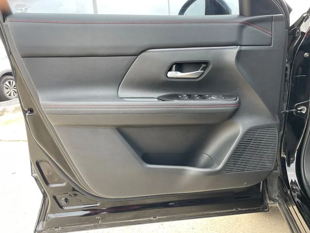 Used 2025 Black Nissan SR image 10