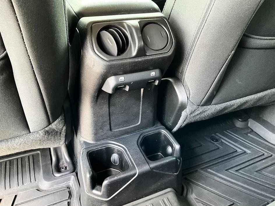 Used 2021 Gray Jeep Unlimited Sport image 26