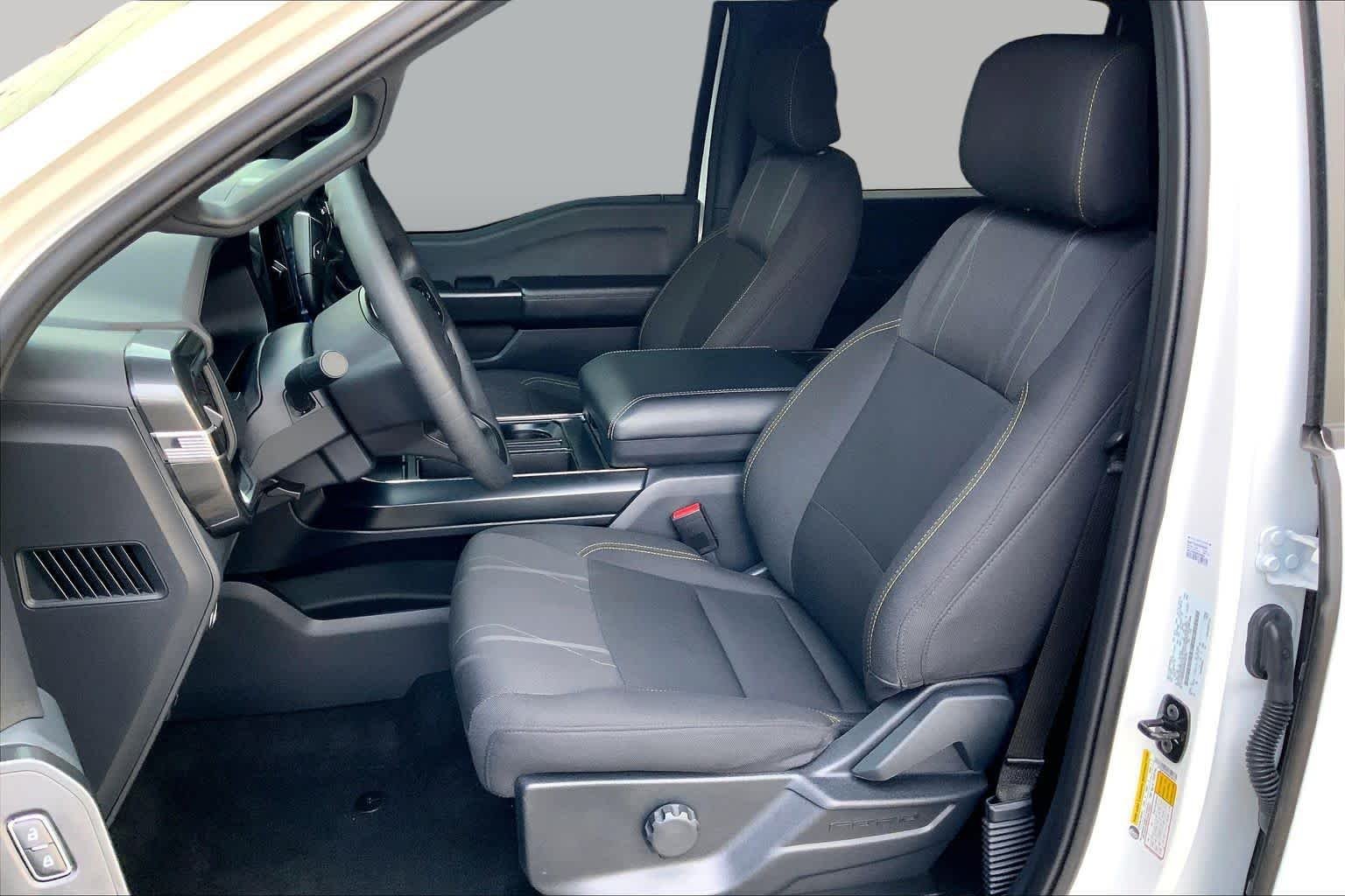 Certified Used 2024 Oxford White Clearcoat Ford STX image 8