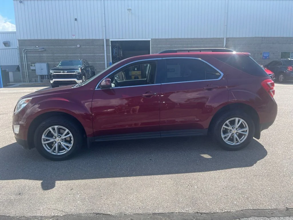 Used 2017 Red Chevrolet LT image 5