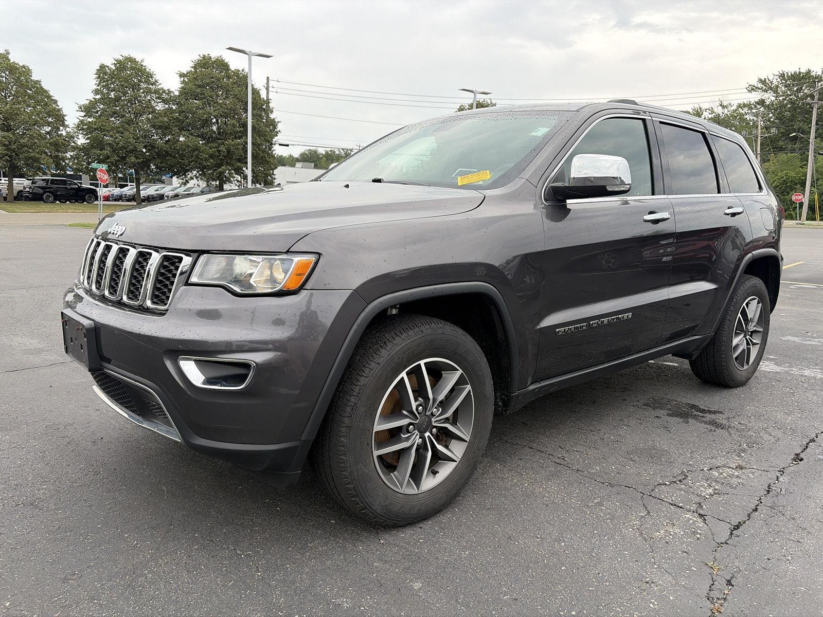 Used 2021 Granite Crystal Metallic Clearcoat Jeep Limited image 3