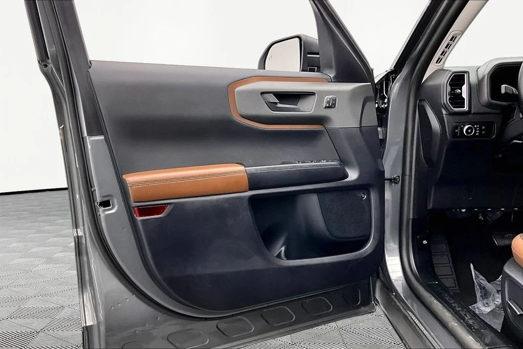 Certified Used 2025 Gray Metallic Ford Outer Banks image 23
