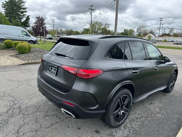 New 2026 MANUFAKTUR exclusive graphite grey magno Mercedes-Benz GLC 300 image 5