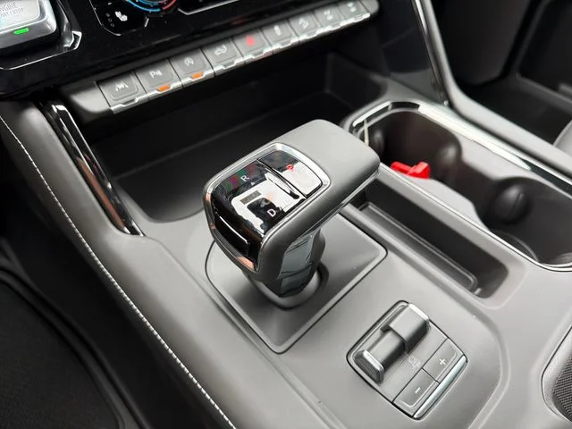 New 2026 White GMC AT4X image 15