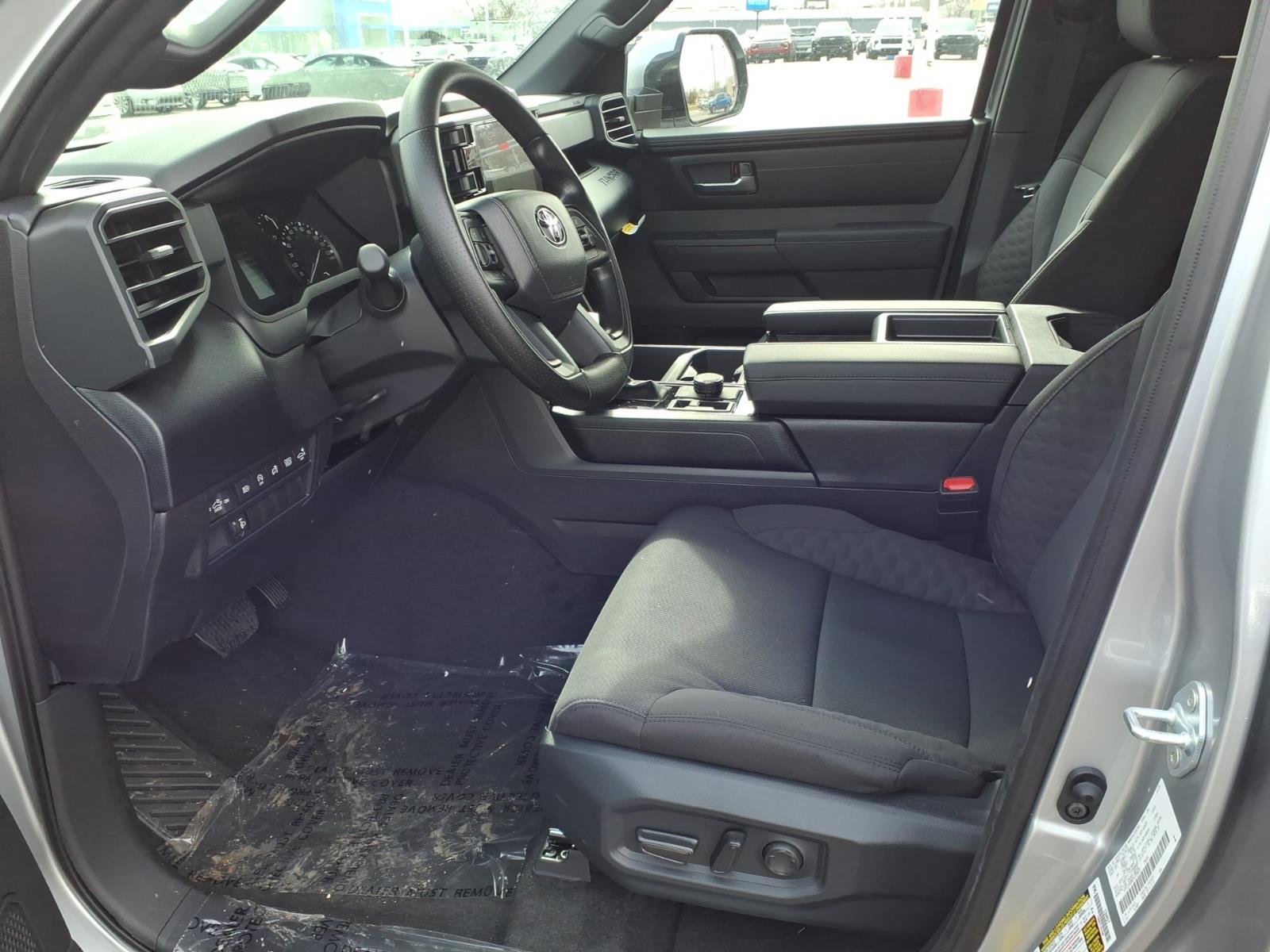 2026 Toyota Tundra SR5 - Photo 8