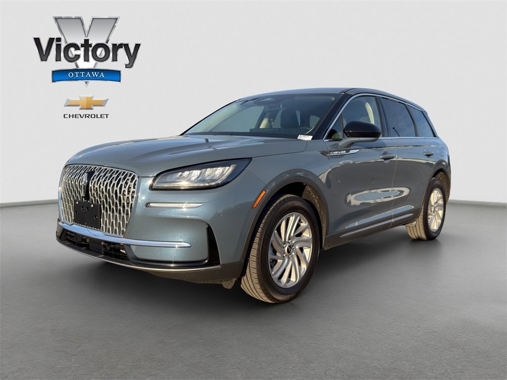 2023 Lincoln Corsair Base