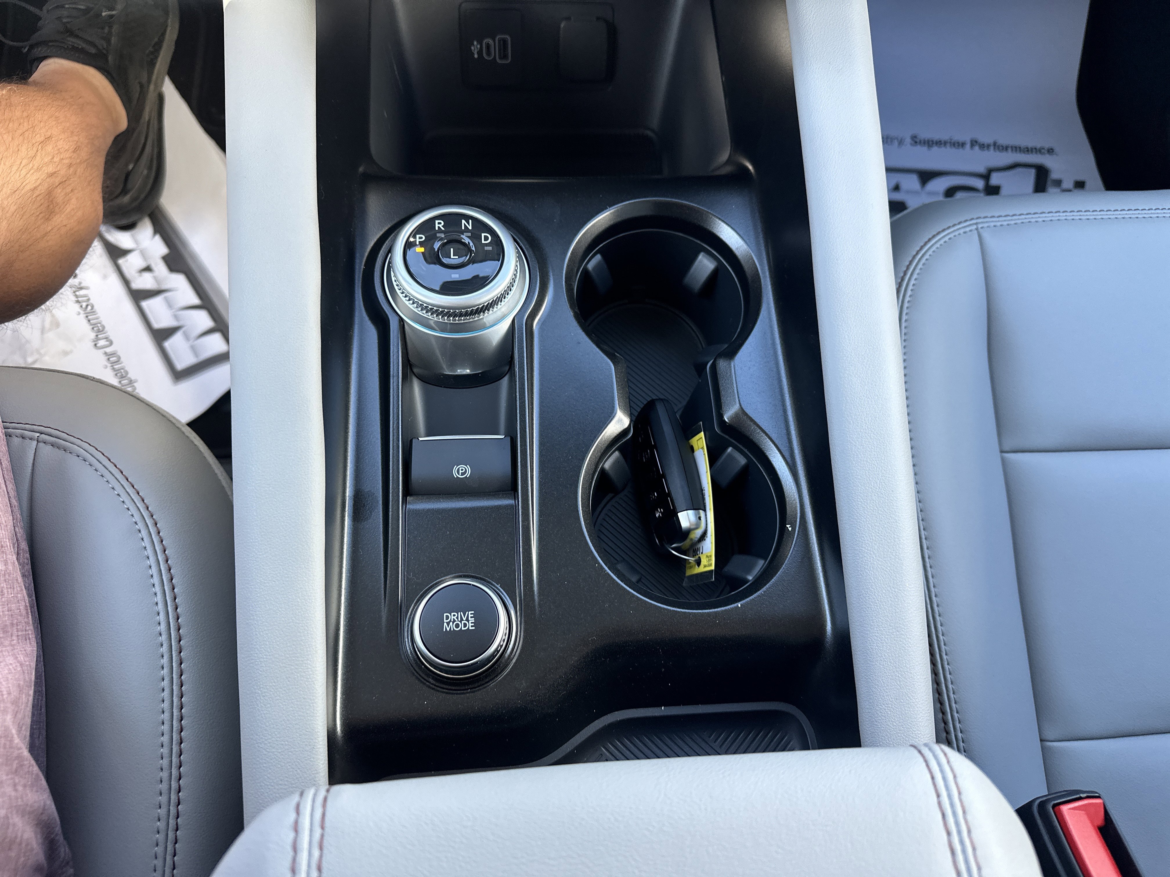 New 2026 Star White Metallic Tri-Coat Ford Active image 22