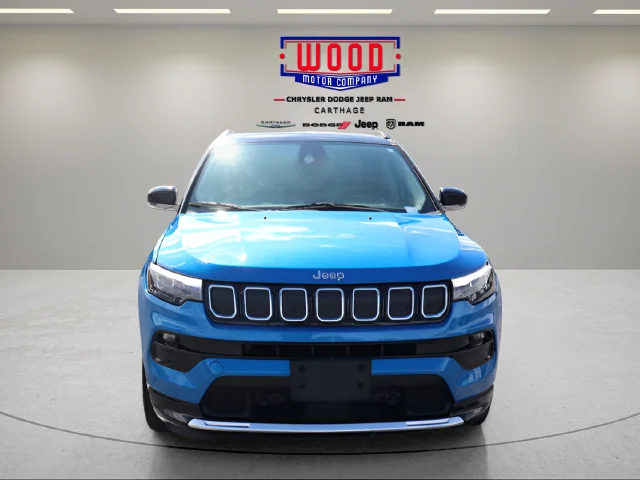Used 2022 Laser Blue Pearlcoat Jeep Limited image 4