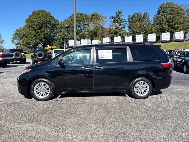 Used 2015 Black Toyota XLE image 5
