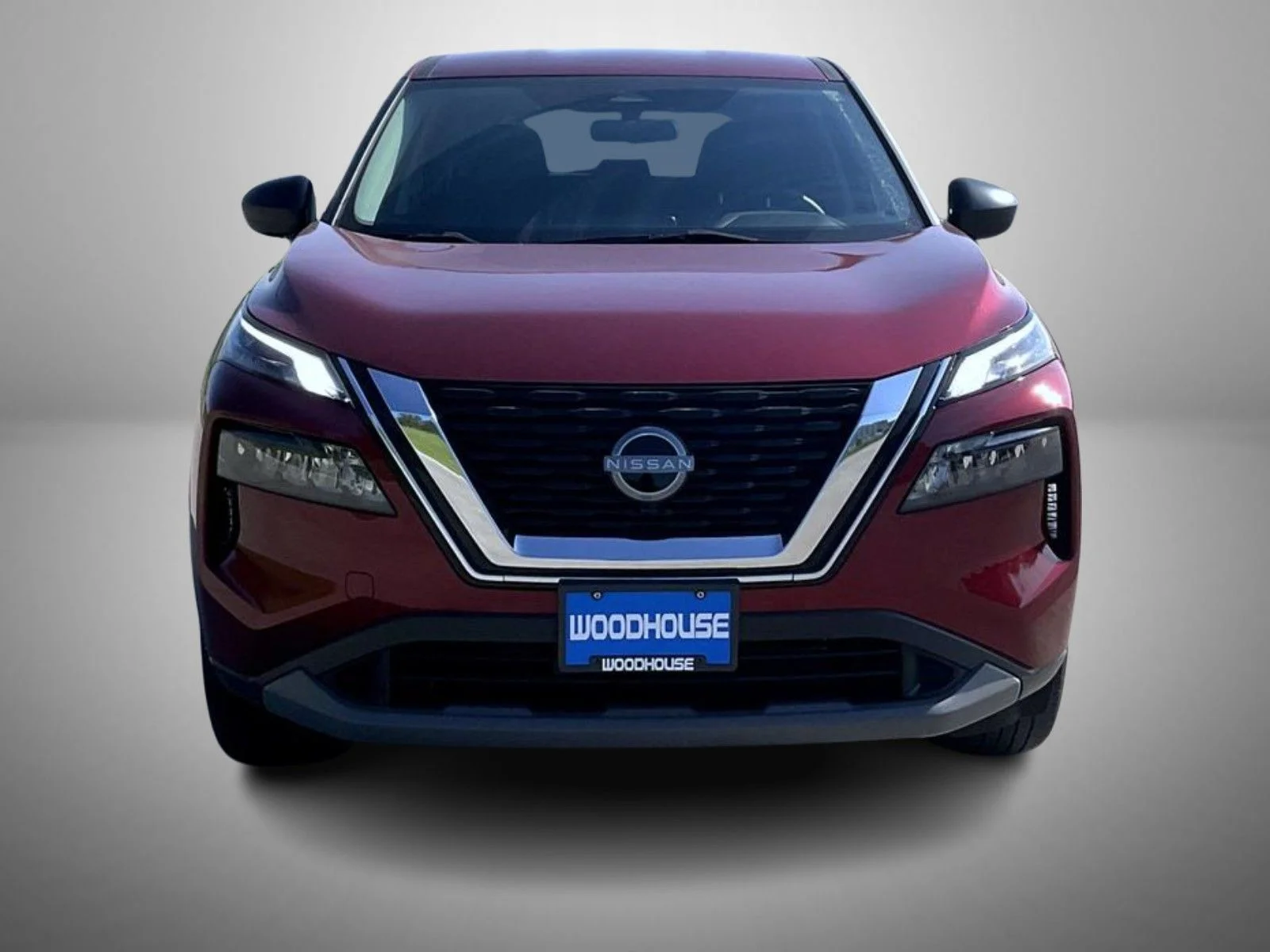 Used 2023 Red Nissan S image 2