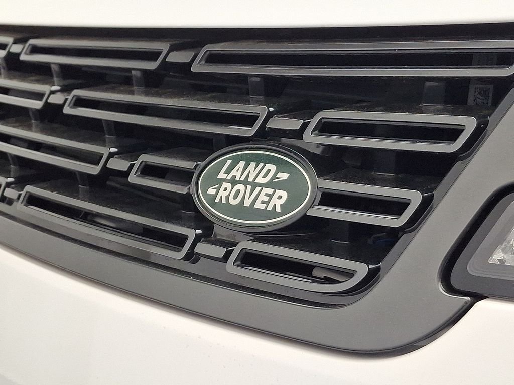 New 2026 Ostuni Pearl White Land Rover Dynamic SE image 22