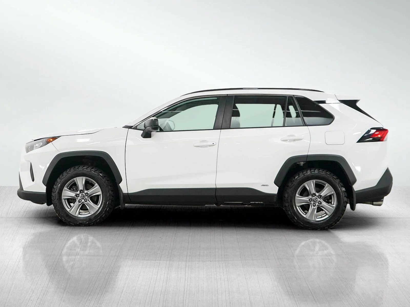 Used 2022 Toyota RAV4 LE with VIN 4T3LWRFVXNU066304 for sale in Burnsville, Minnesota