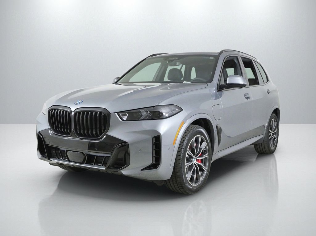 2026 BMW X5 xDrive50e's photo