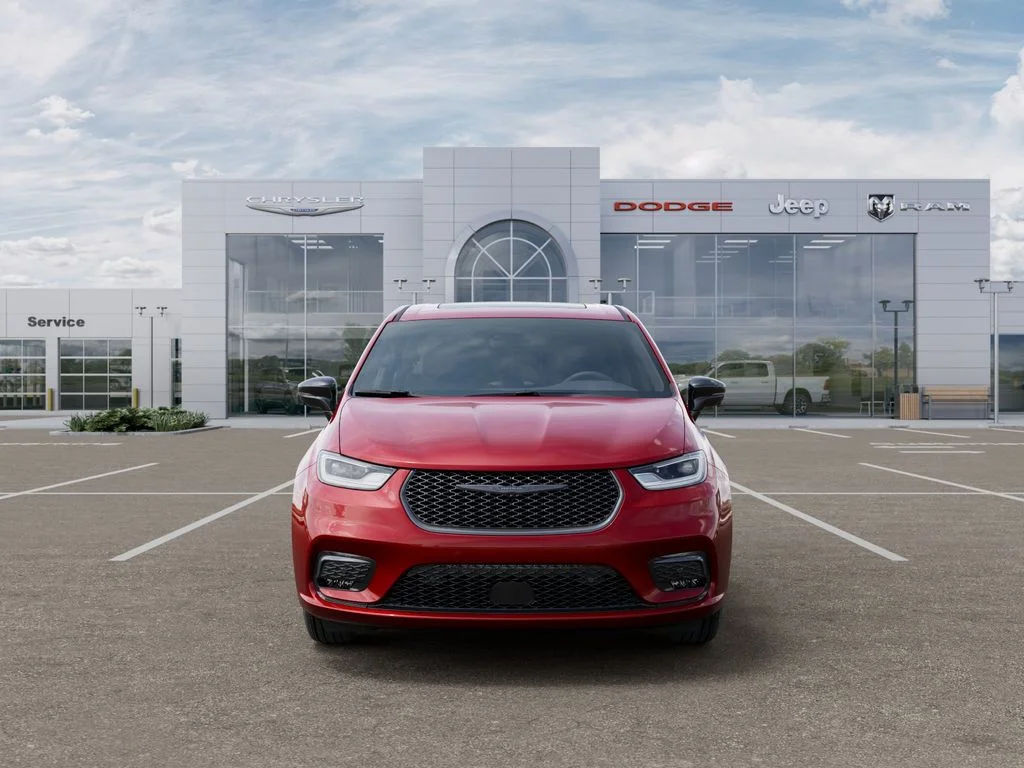 New 2026 Red Hot Pearl-Coat Exterior Paint Chrysler Select image 6