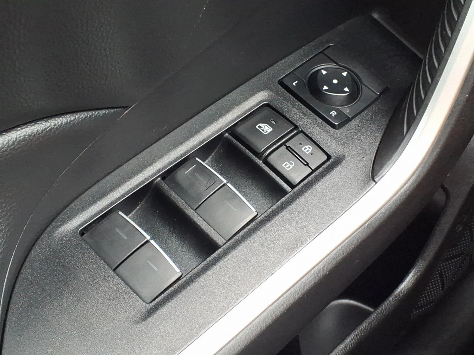 Certified Used 2023 Silver Toyota XLE image 18