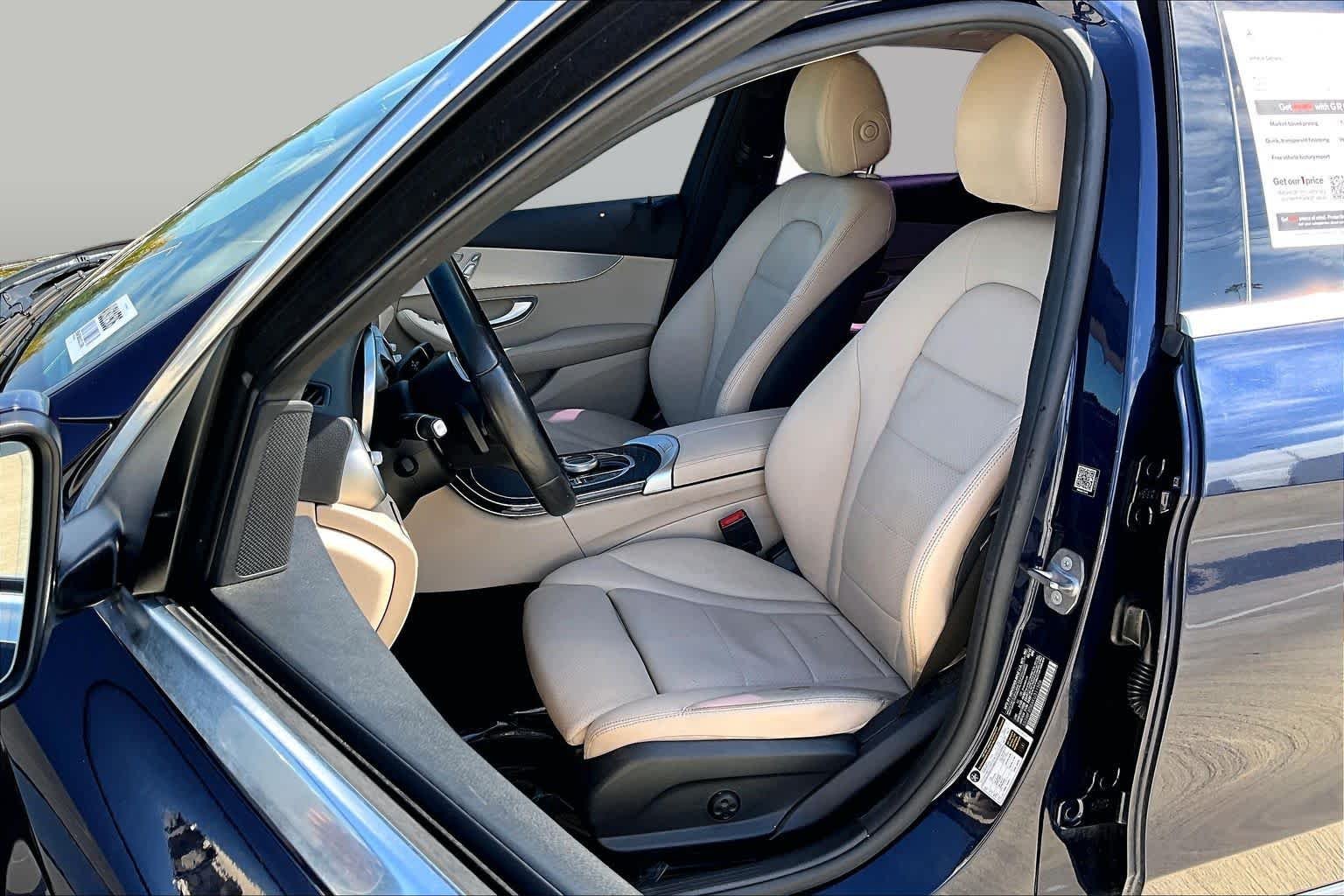 Used 2019 Lunar Blue Metallic Mercedes-Benz C 300 image 8
