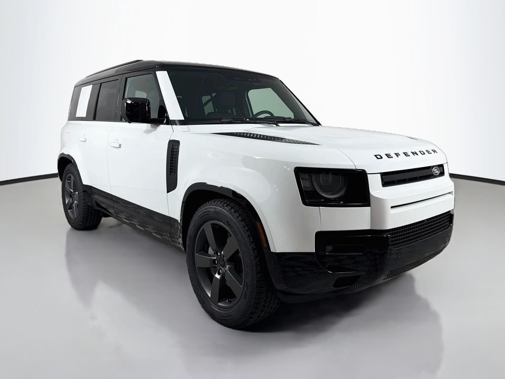 New 2026 Fuji White Land Rover X-Dynamic SE image 3