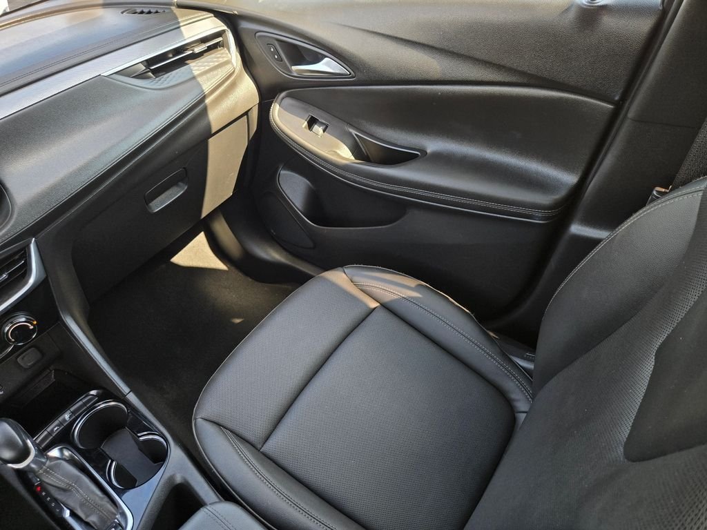 Used 2024 White Buick Sport Touring image 15
