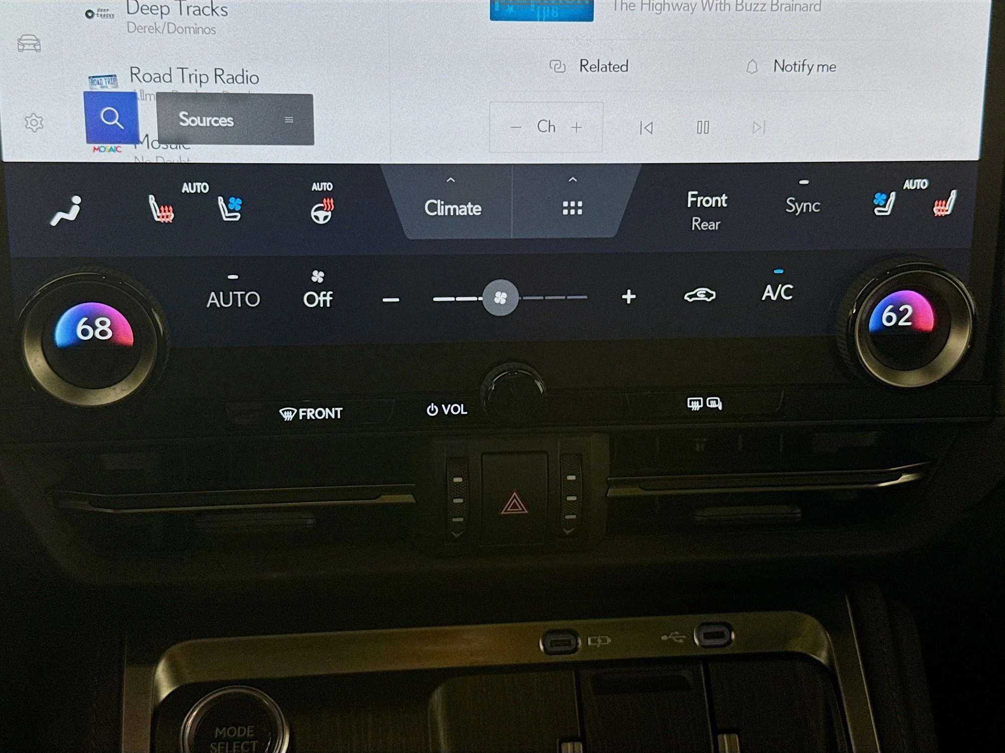 Used 2024 NEBULA GRAY PEARL Lexus 550 Luxury+ image 17