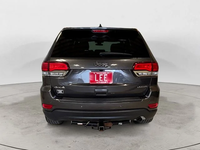 Used 2021 Gray Jeep Laredo E image 4