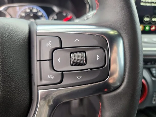 Used 2025 Gray Chevrolet RS image 33