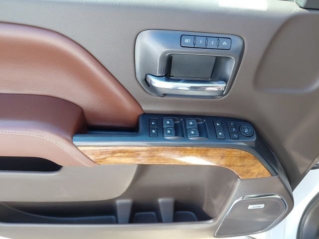 Used 2018 Beige Chevrolet High Country image 28