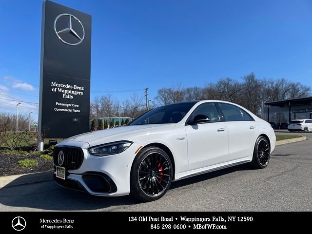 2024 Mercedes-Benz S-Class S 63 E-Performance's photo