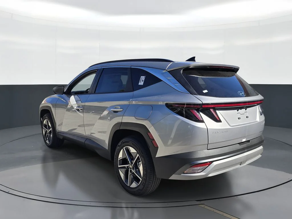 New 2026 Silver Hyundai SEL image 4