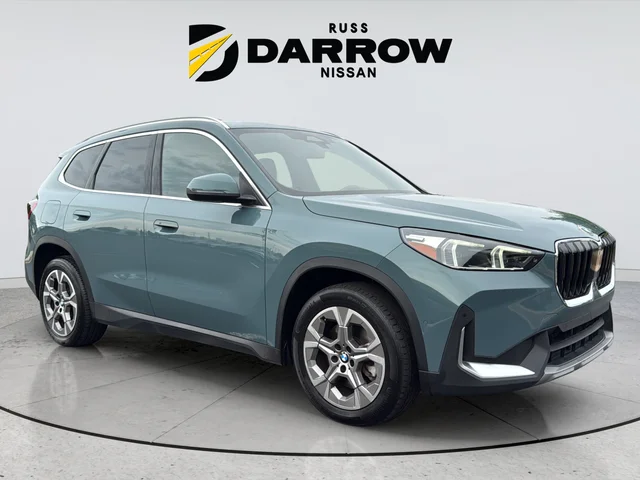 Used 2023 Green BMW xDrive28i image 7