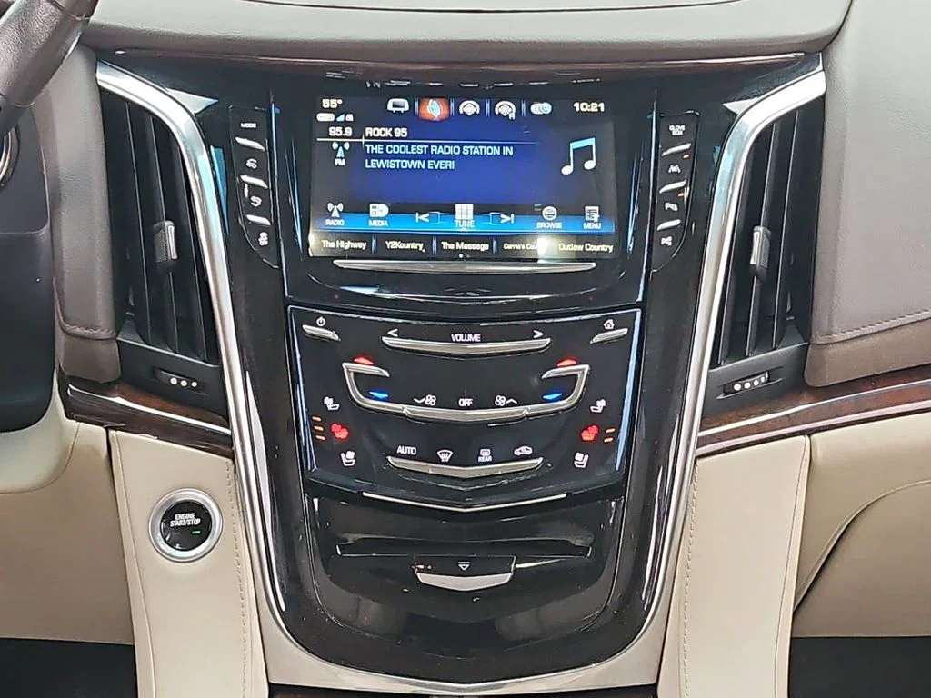 Used 2017 Silver Coast Metallic Cadillac Luxury image 49