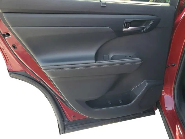 Used 2021 Red Toyota XLE image 25