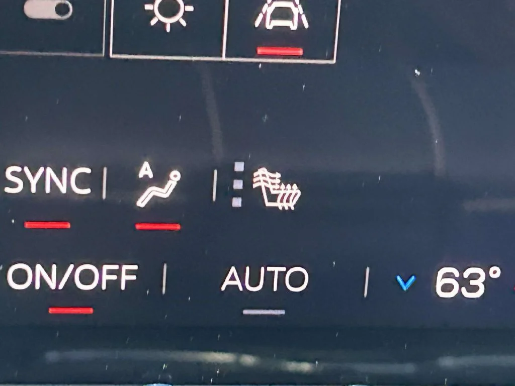 New 2027 Summit White GMC Elevation image 22