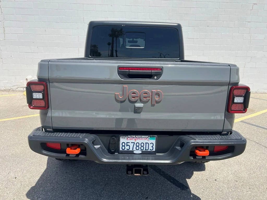 Used 2021 Sting Gray Clearcoat Jeep Mojave image 4
