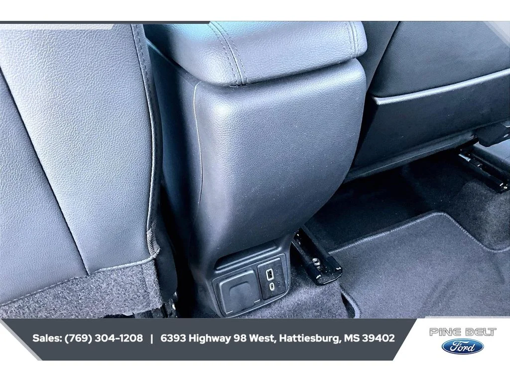 Used 2023 White Frost Tricoat Buick Essence image 25