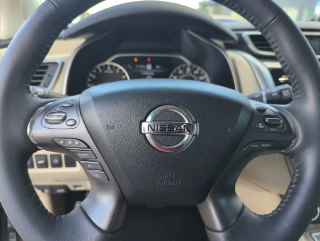 Used 2019 Brown Nissan SL image 45