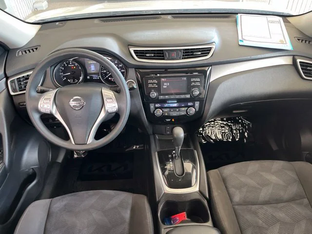 Used 2016 Pearl White Nissan SV image 37