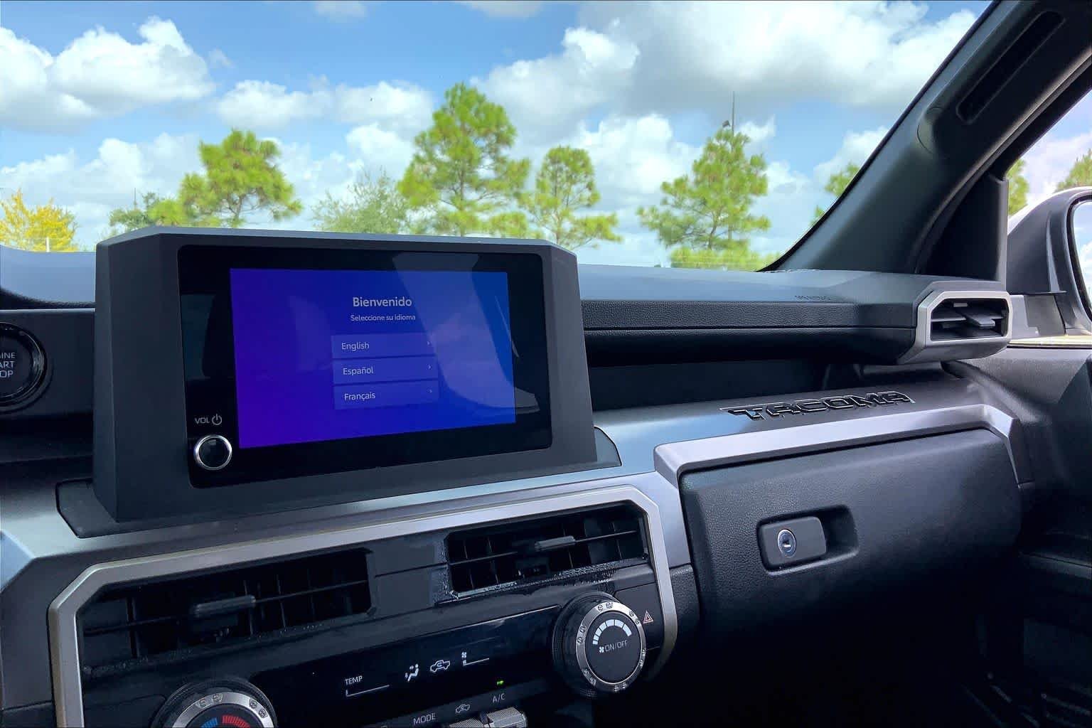 Used 2025 Ice Cap Toyota SR5 image 35