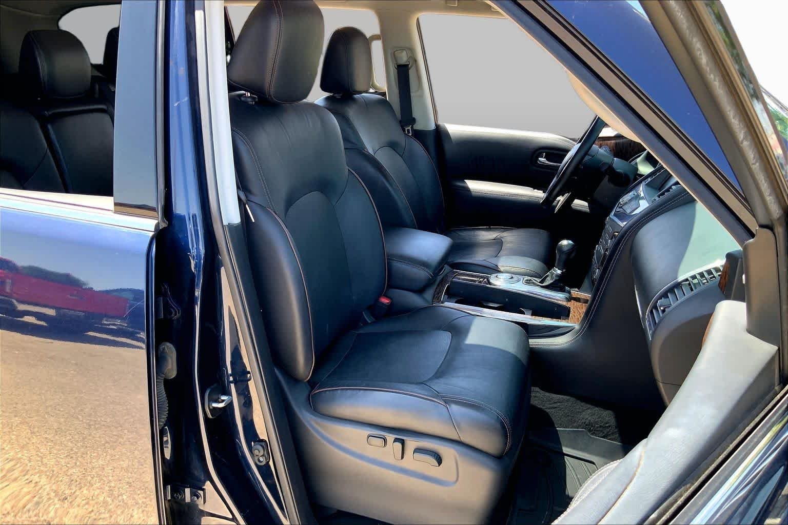 Used 2020 Hermosa Blue Pearl Nissan SL image 8