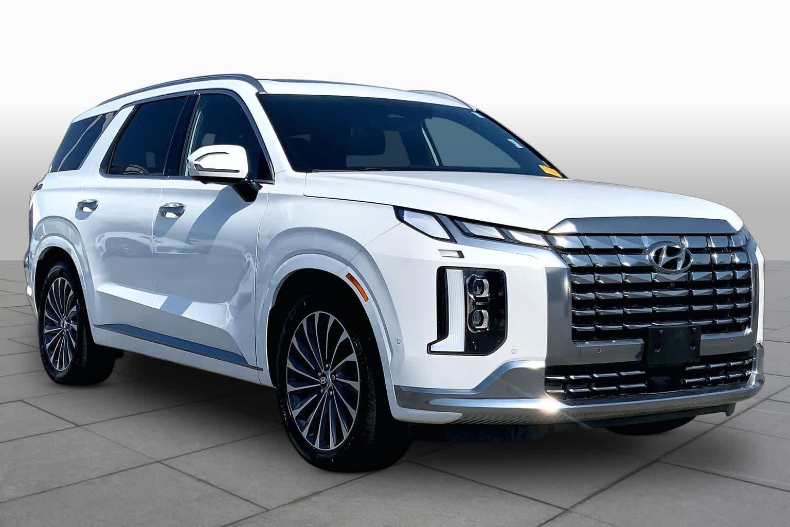Used 2024 Hyper White Hyundai Calligraphy image 3