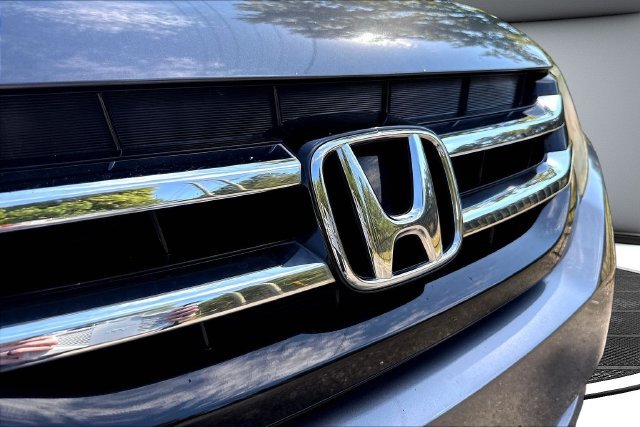 Used 2016 Gray Honda SE image 35