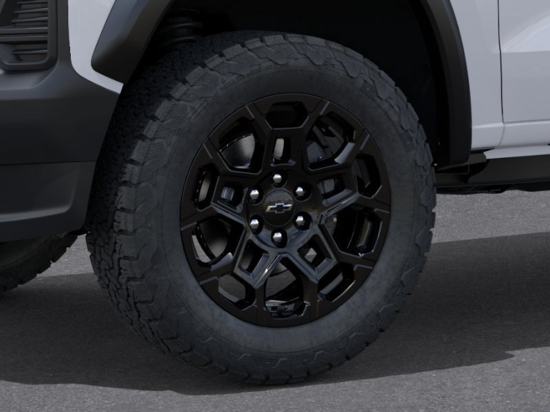 New 2026 Summit White Chevrolet Trail Boss image 10