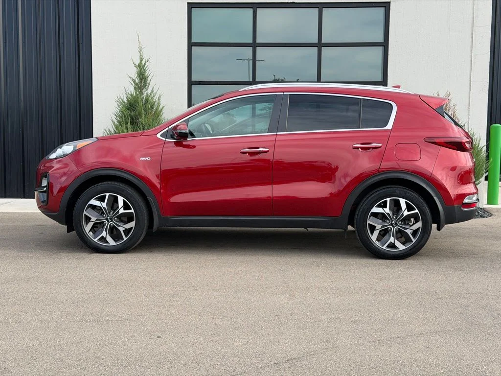 Used 2021 Red Kia EX image 2